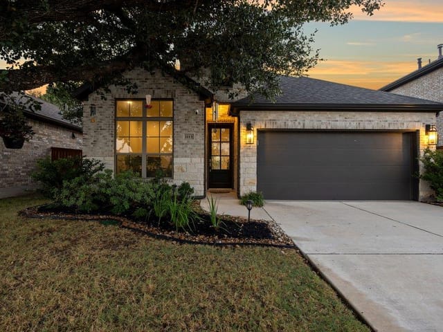 1113 Mulberry Oak LN