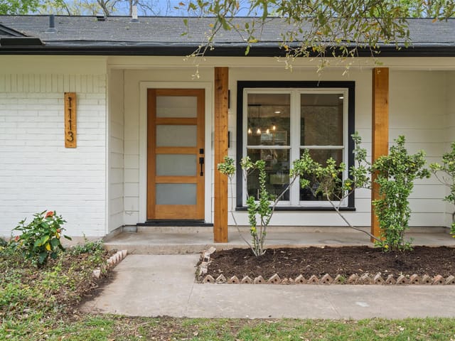 1113 Plymouth Dr