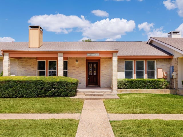 11133 Pinehurst #B DR Unit #B