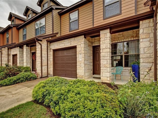 11137 Lost Maples Trl