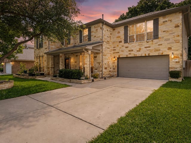 1114 Canyon Maple RD