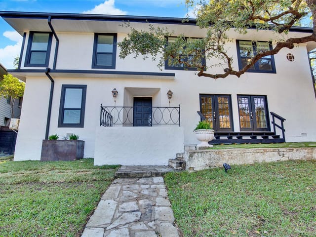 1115 Enfield RD Unit #A