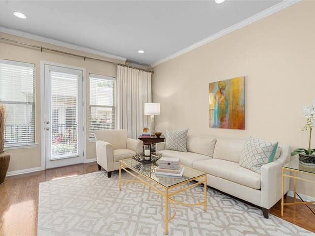 1115 Kinney Ave Unit #14