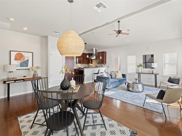 1115 Kinney Ave Unit #2