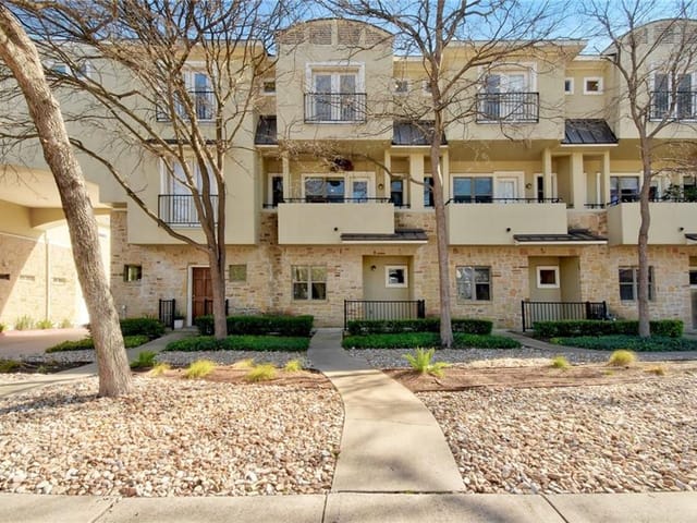 1115 Kinney Ave Unit #3