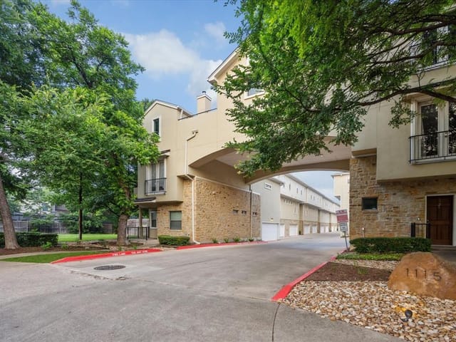 1115 Kinney Ave Unit #41