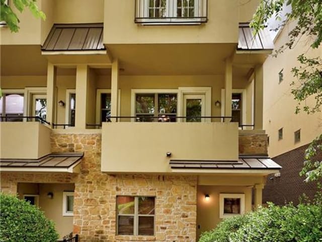 1115 Kinney Ave Unit #7