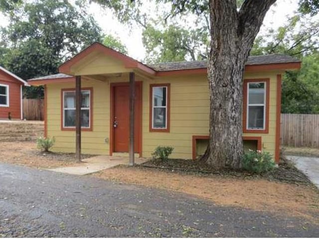 1116 Northwestern Ave Unit #E