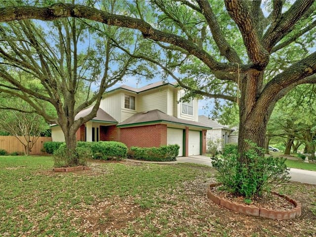 1116 Tetbury Ln