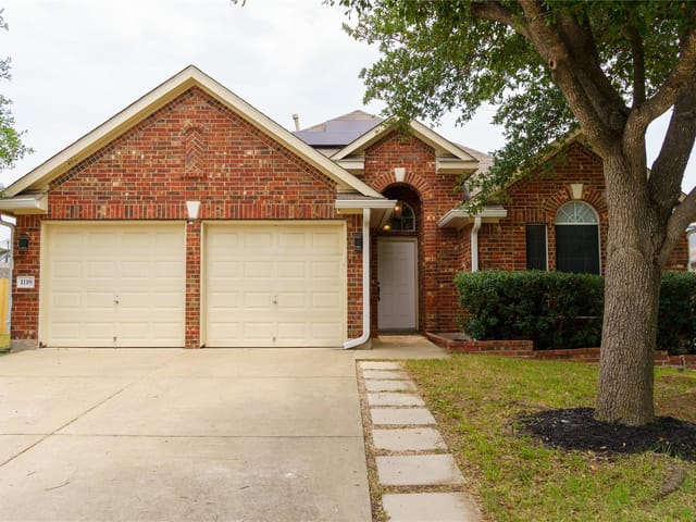 1118 Connemara Ln