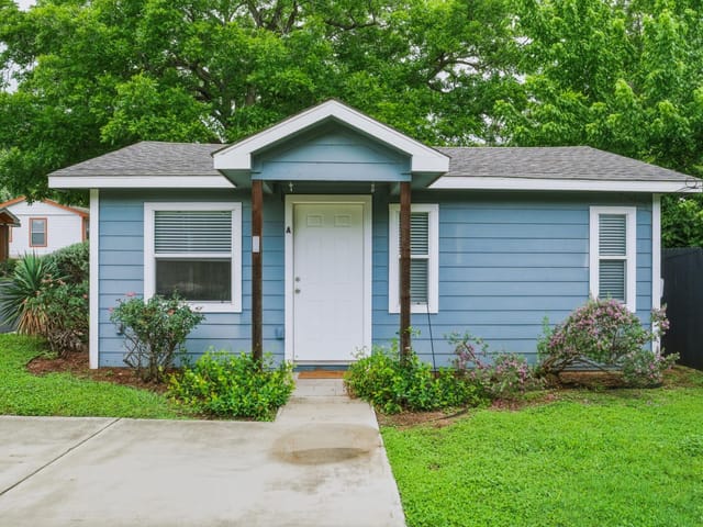 1118 Northwestern Ave Unit #A
