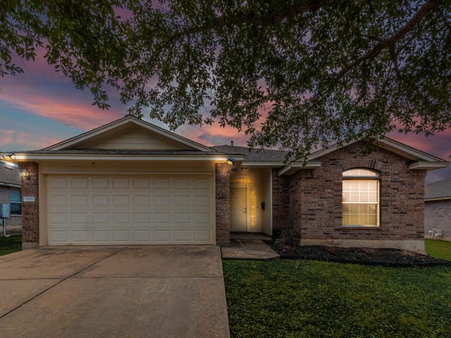 1119 Burgess Dr