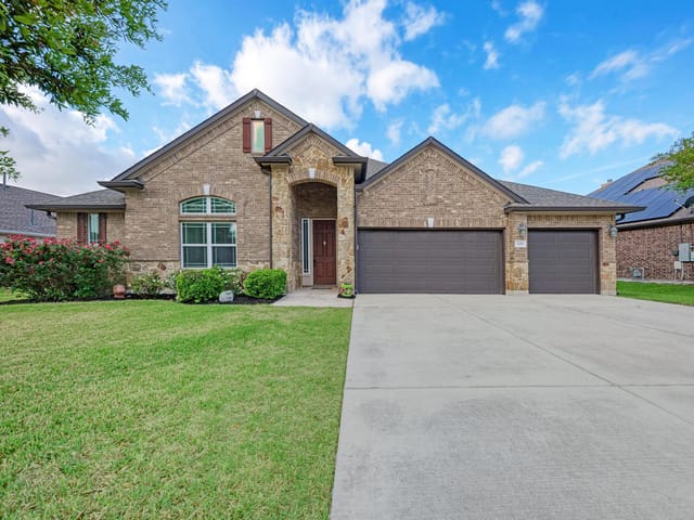 1119 Enclave Way