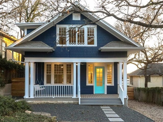 1119 W 9th St. St