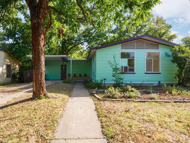 112 E Skyview Rd
