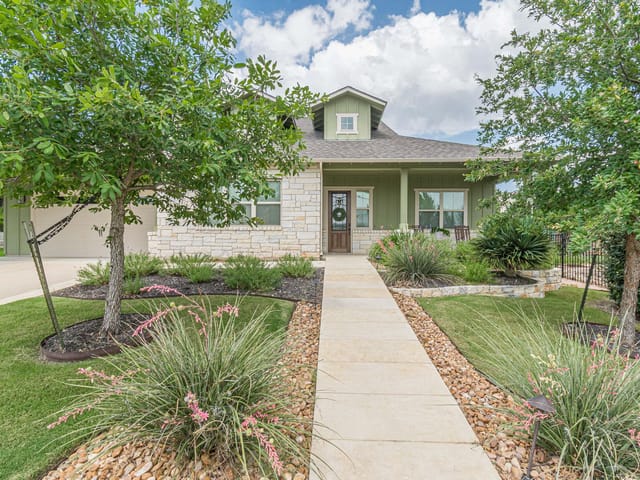112 Laughing Pear DR
