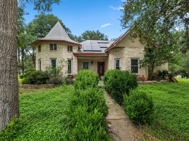 112 Rock Point DR