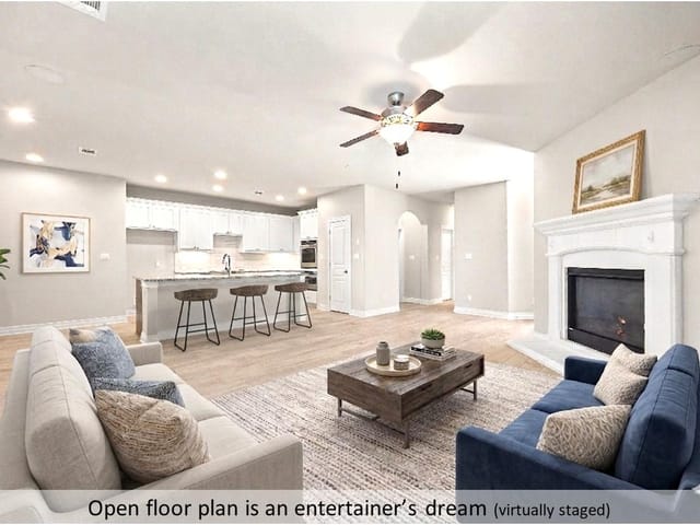 112 Trailing Lantana DR Unit #G