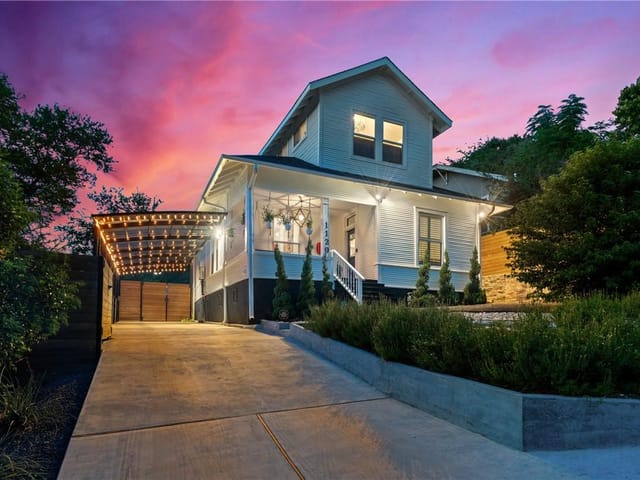 View 1120 W 7th ST 1120 W 7th ST, photo 1 of 6, Austin, TX