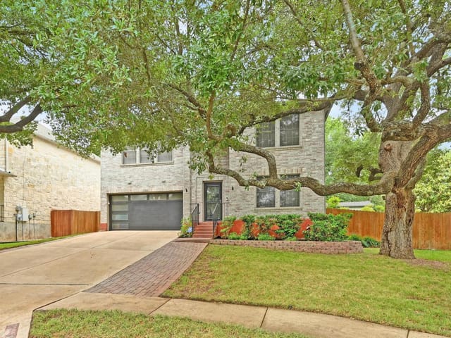 11200 Pickard Ln