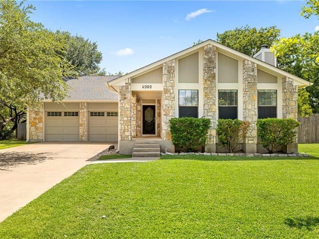 11202 Uvalde Cv