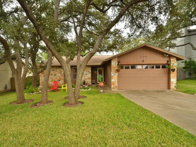11204 Barrington Way