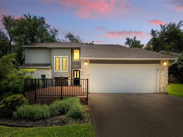 11207 Oak View Dr