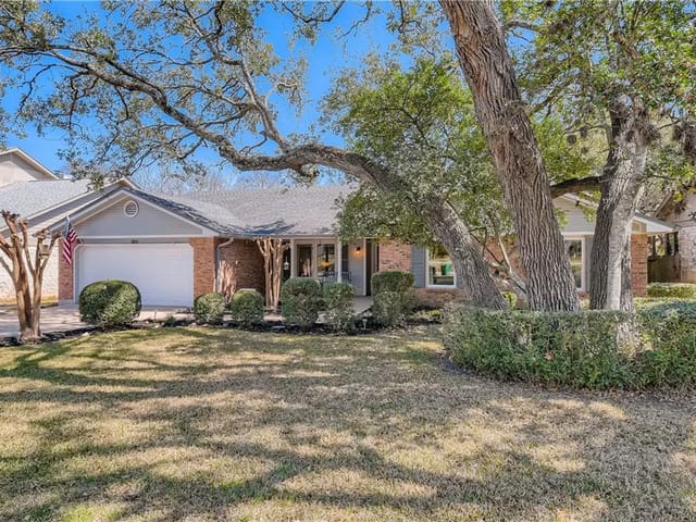 11209 Deadoak Ln