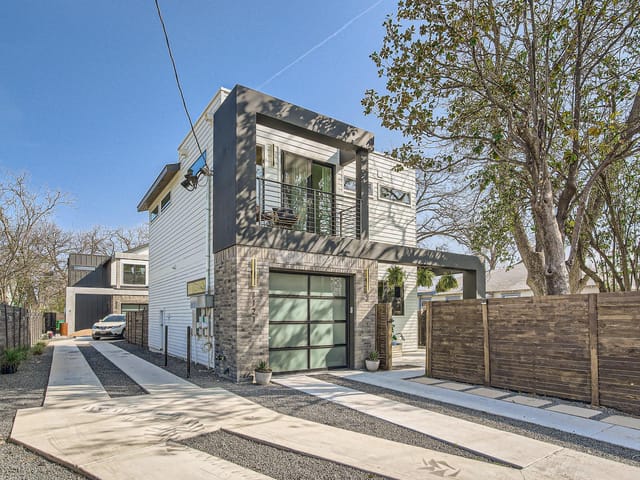 1121 1/2 Henninger St Unit #2