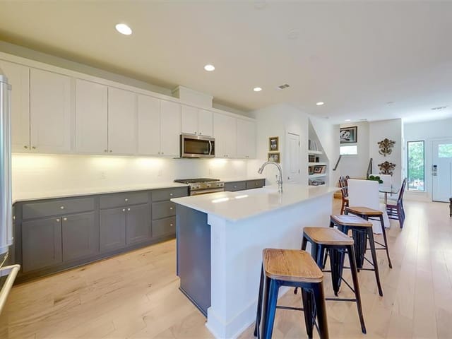 1121 Salina St Unit #B