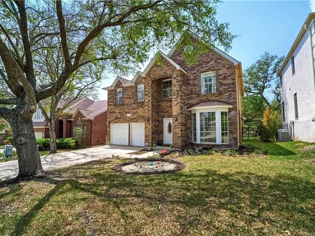11211 Appletree Ln
