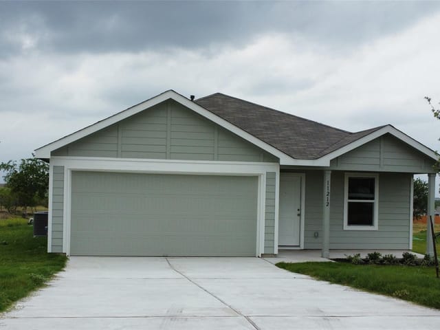 11212  Superior Bay Ln