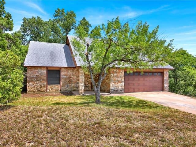 11214 Hidden Bluff Dr