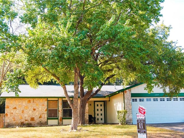 11217 Iron Oak Trl