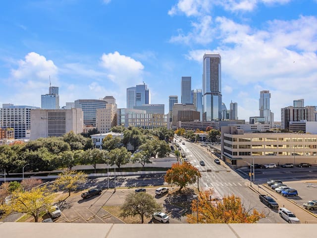 1122 Colorado St Unit #1004