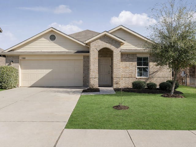11221 Bachman DR