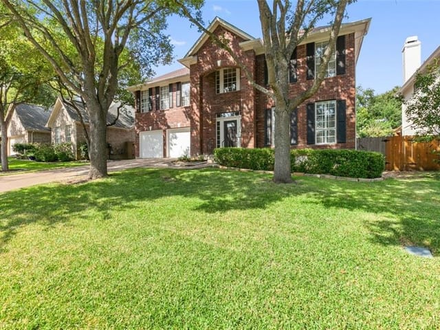 11227 South Bay Ln
