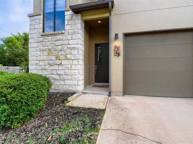 1123 Blair WAY - front exterior - Luxury home in Crossing At Bouldin Creek The, Austin, TX
