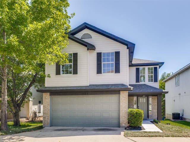 1123 Stephanie Lee Ln