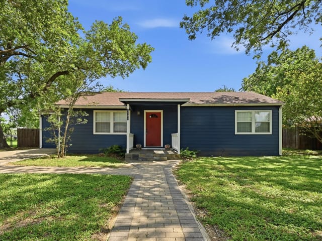 1127 Parr ST