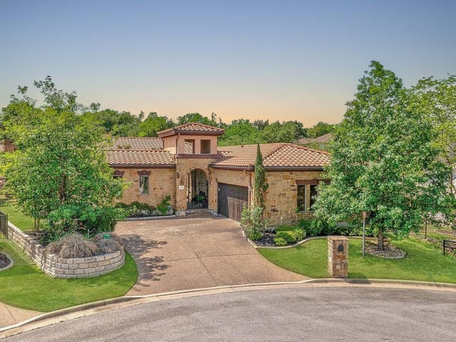 113 Cedar Glen Cv