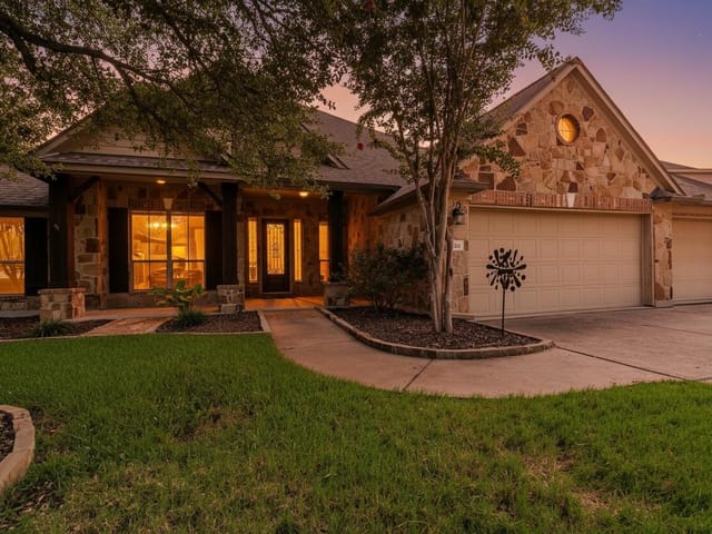 113 Courtland CIR