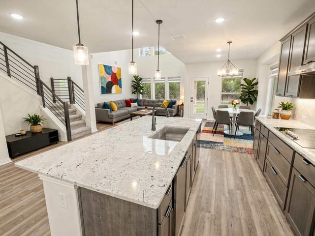 113 Edgemoor CV