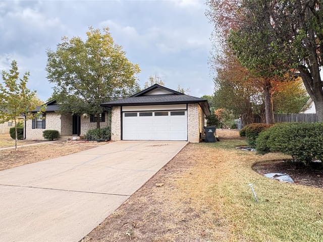 113 Oakland DR