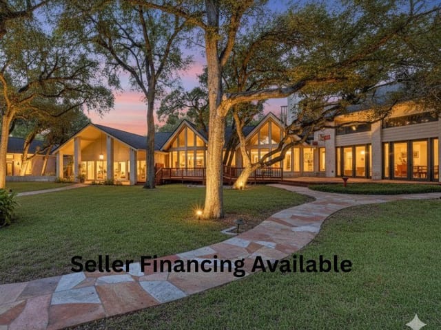 113 Serenada Dr