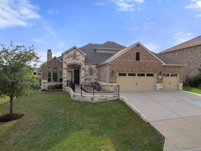 113 Swallowtail DR