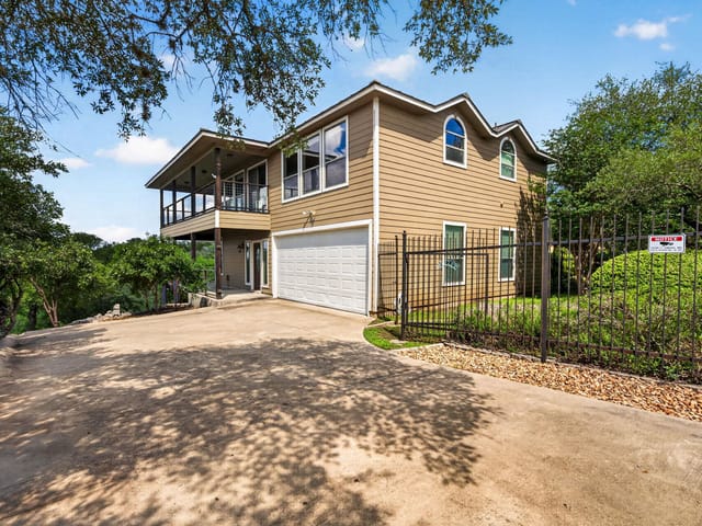 1130 Canyon Springs Dr