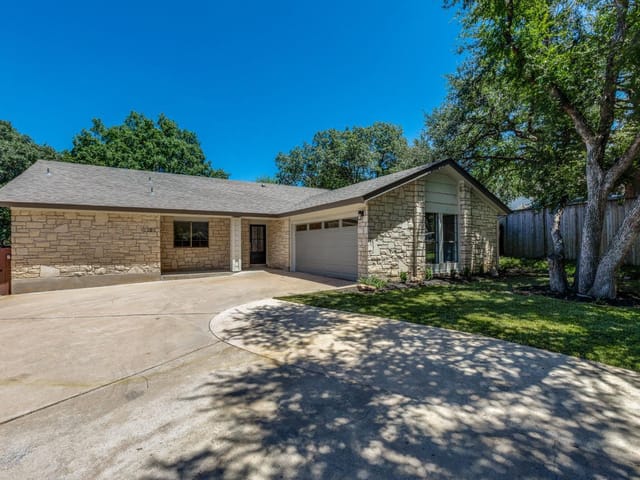 11303 Aloysia Dr