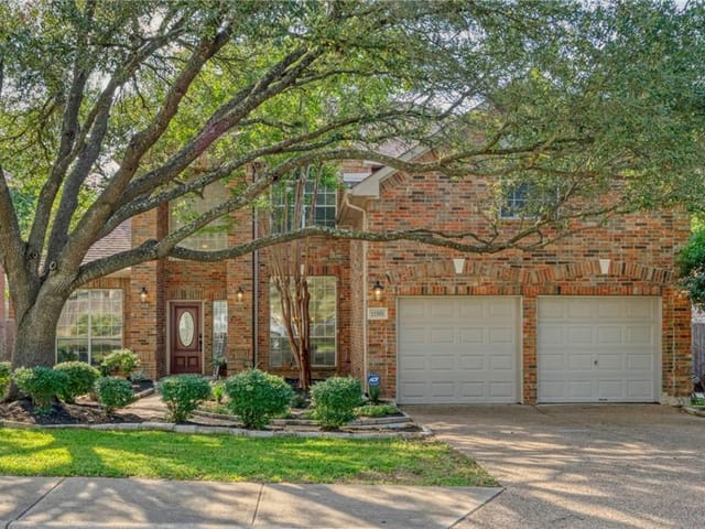 11305 Pebble Garden Ln
