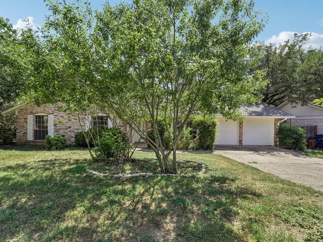 View 11307 Alhambra DR in Balcones Woods Sec 01 11307 Alhambra DR - front exterior - Luxury home in Balcones Woods Sec 01, Austin, TX